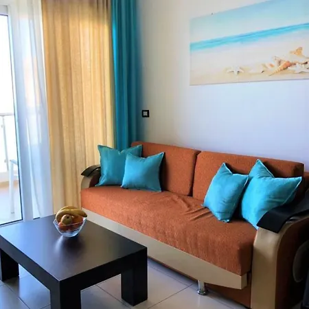 Azzura Sea View Apartment *