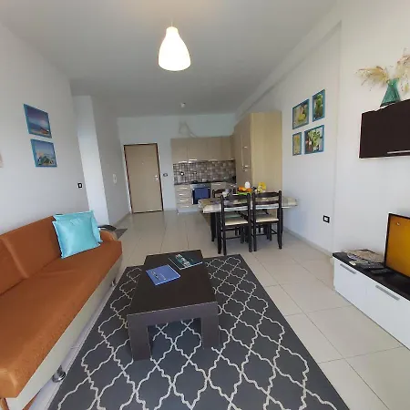 Azzura Sea View Apartment *